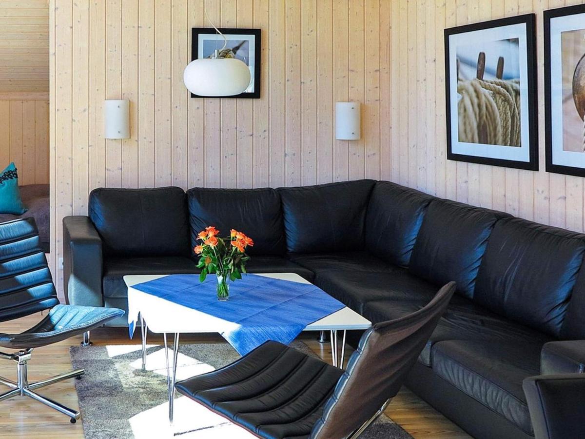 8 Person Holiday Home In Gro Enbrode Grossenbrode Exterior photo
