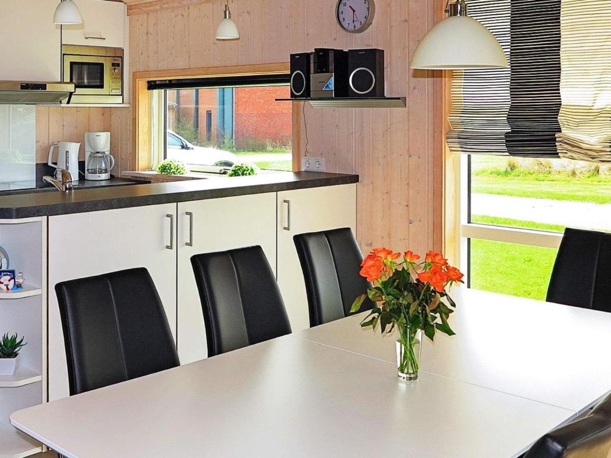 8 Person Holiday Home In Gro Enbrode Grossenbrode Exterior photo